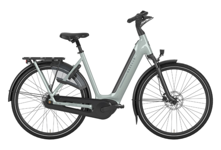 Gazelle Arroyo C8 Elite elcykel til damer i farven light olive med lav og bred påstigning, integreret batteri og kabelføring, brede dæk, skivebremser, komfortabel oprejst kørestilling — elegant design kombineret med funktionalitet.